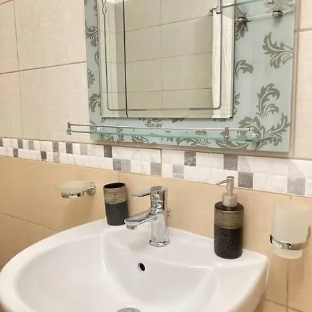 Apartment Rose 6 *