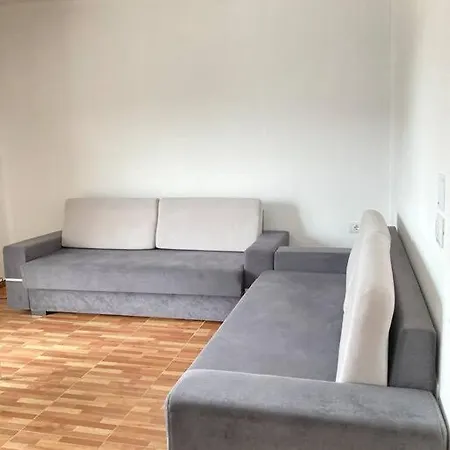 Rose 6 Apartment *